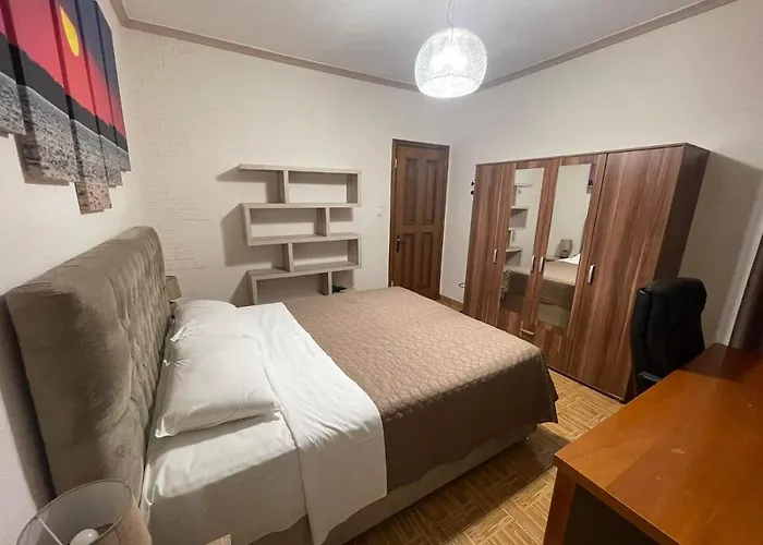 Nea Peramos Large Apartment Near The Beach
